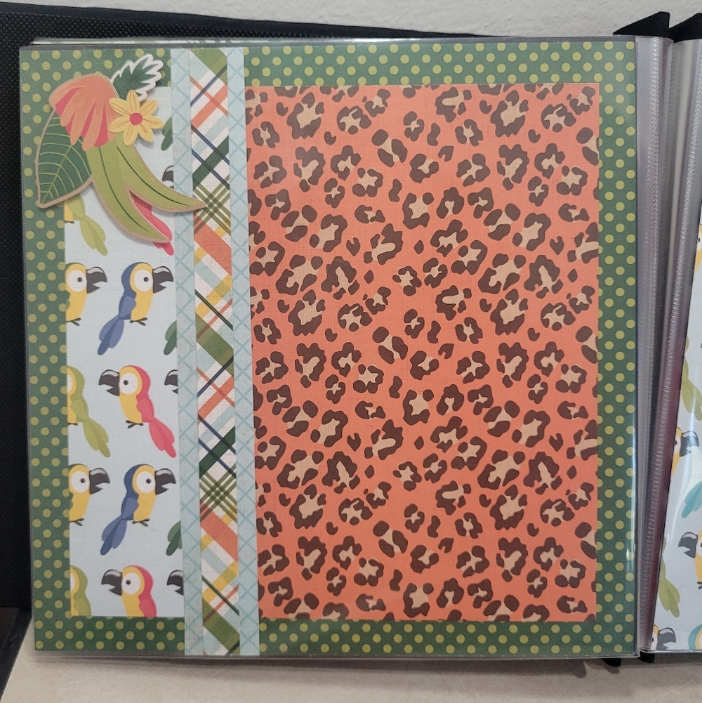 Custom Scrapbook! 📷 - Picture 10 of 14